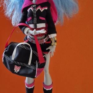 Monster high docka  - Fearsquad,Ghoulia Yelps 