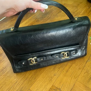 Vintage väska  - Jättefin vintage väska made in italy äkta skin 😍