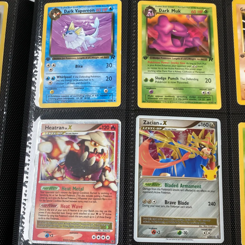  Blanda gamla Pokémon kort tre 1 edition kort från 1995 två level x kort och fyra andra kort skriv för prisförslag på korten man kan köpa enskilda kort . Övrigt.