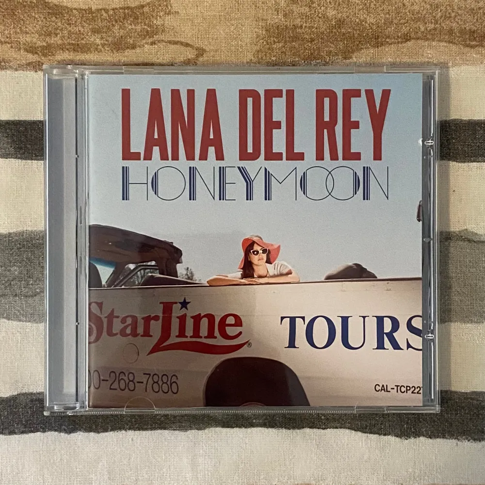 Lana Del Rey - Honeymoon CD 🥀 . Övrigt.