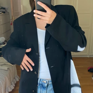 Kavaj - Kavaj utan axelpuffar, kan användas till massa!