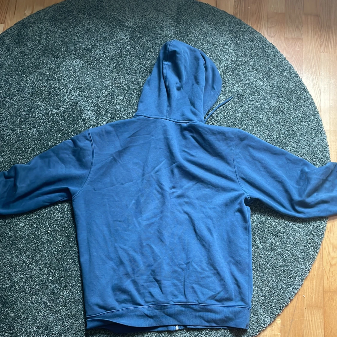 Weekday ziptröja - 90