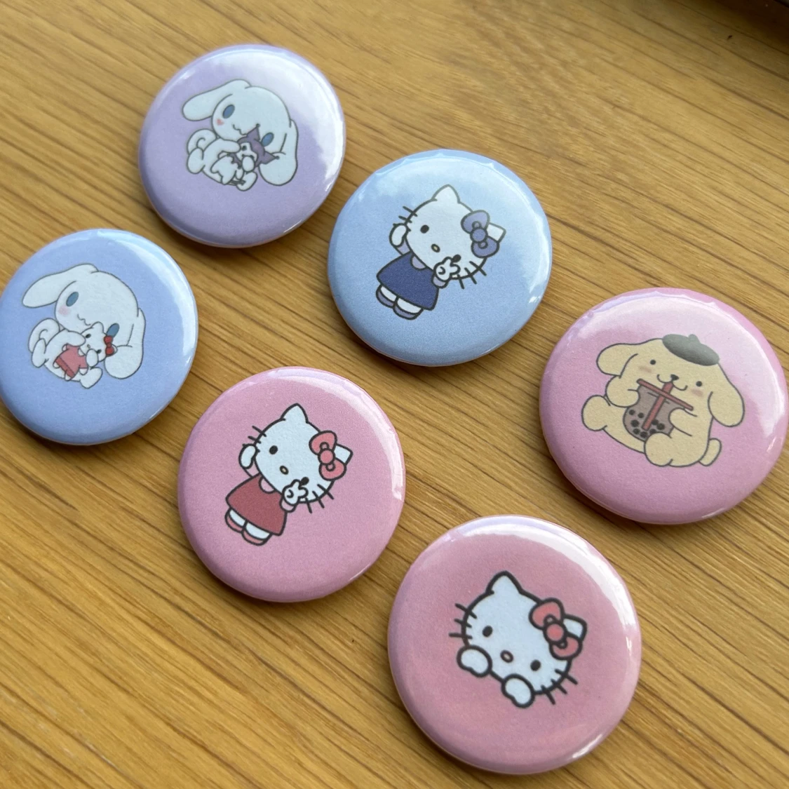 Pins med motiv 🩷 - 92