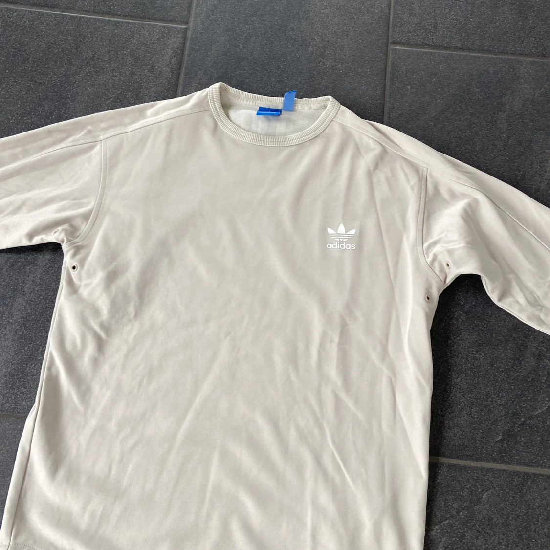 Långärmad adidas tröja