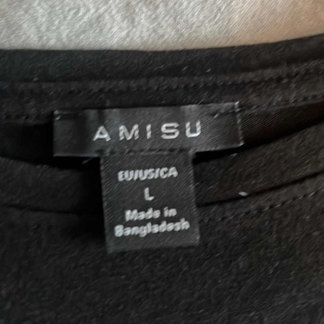 Svart volang t-shirt - 90