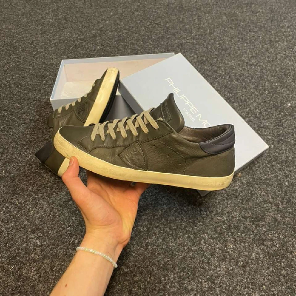 Philippe model  - 90