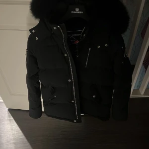 Moose knuckle  - Äkta moose knuckle storlek S  pris går o diskutera 