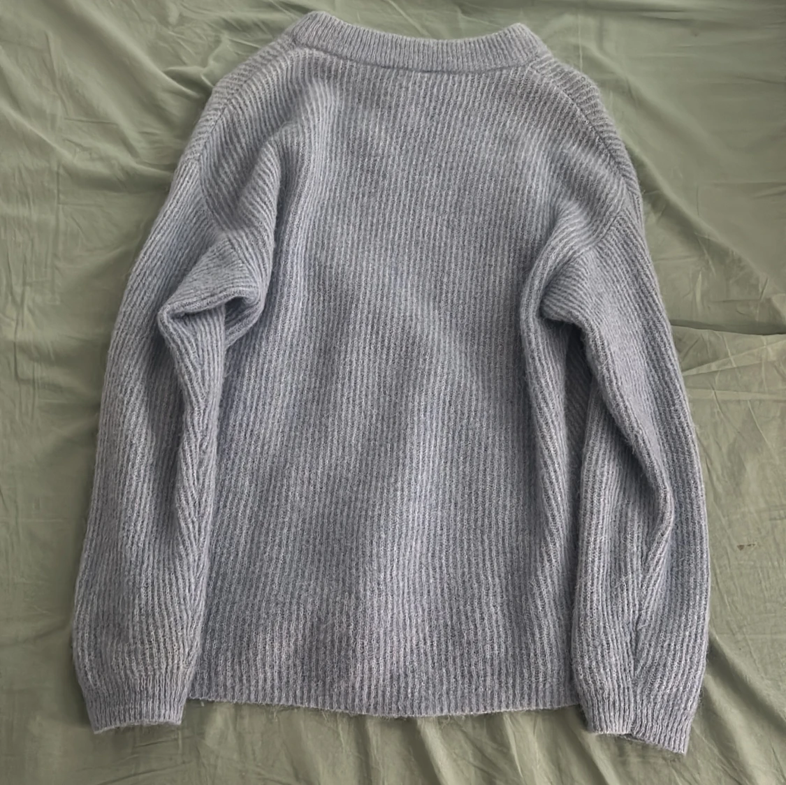 Grå stickad tröja från Lindex - 1