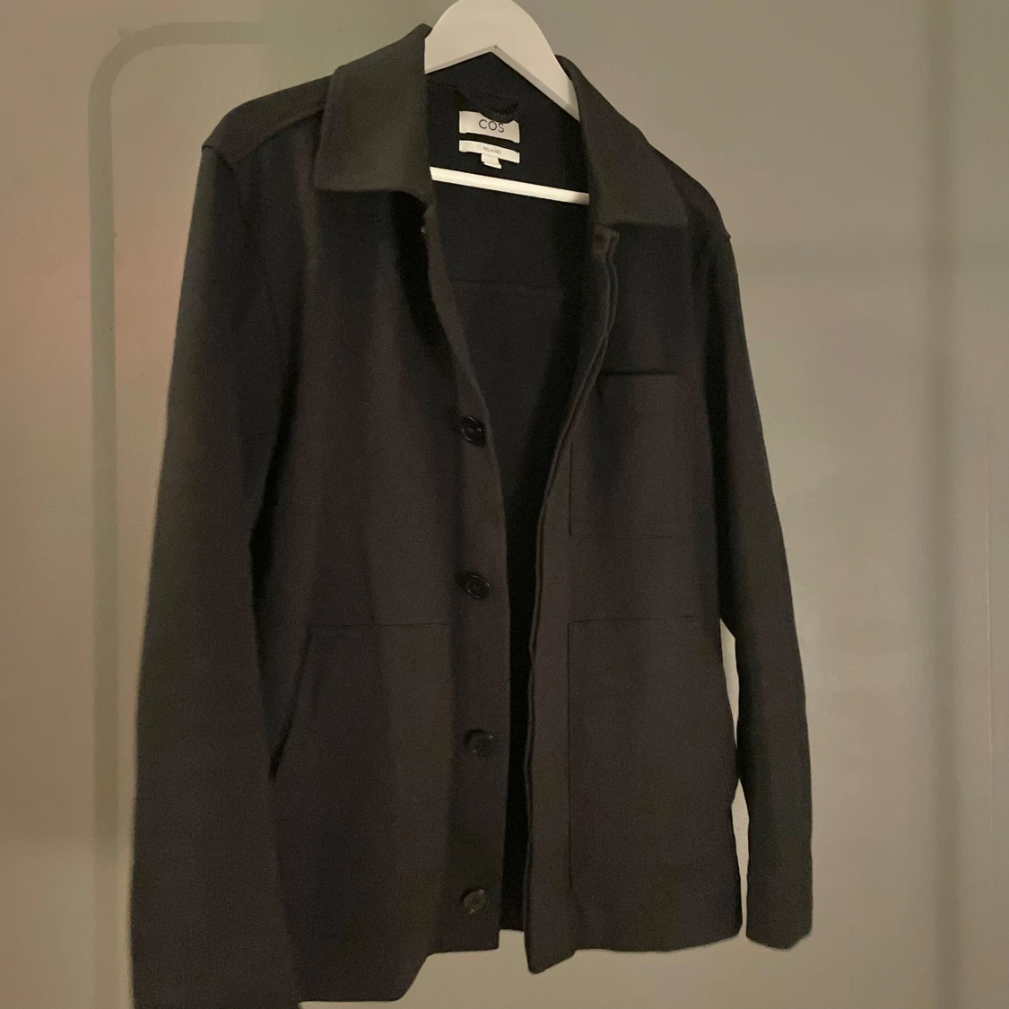 Svart overshirt från COS - 2