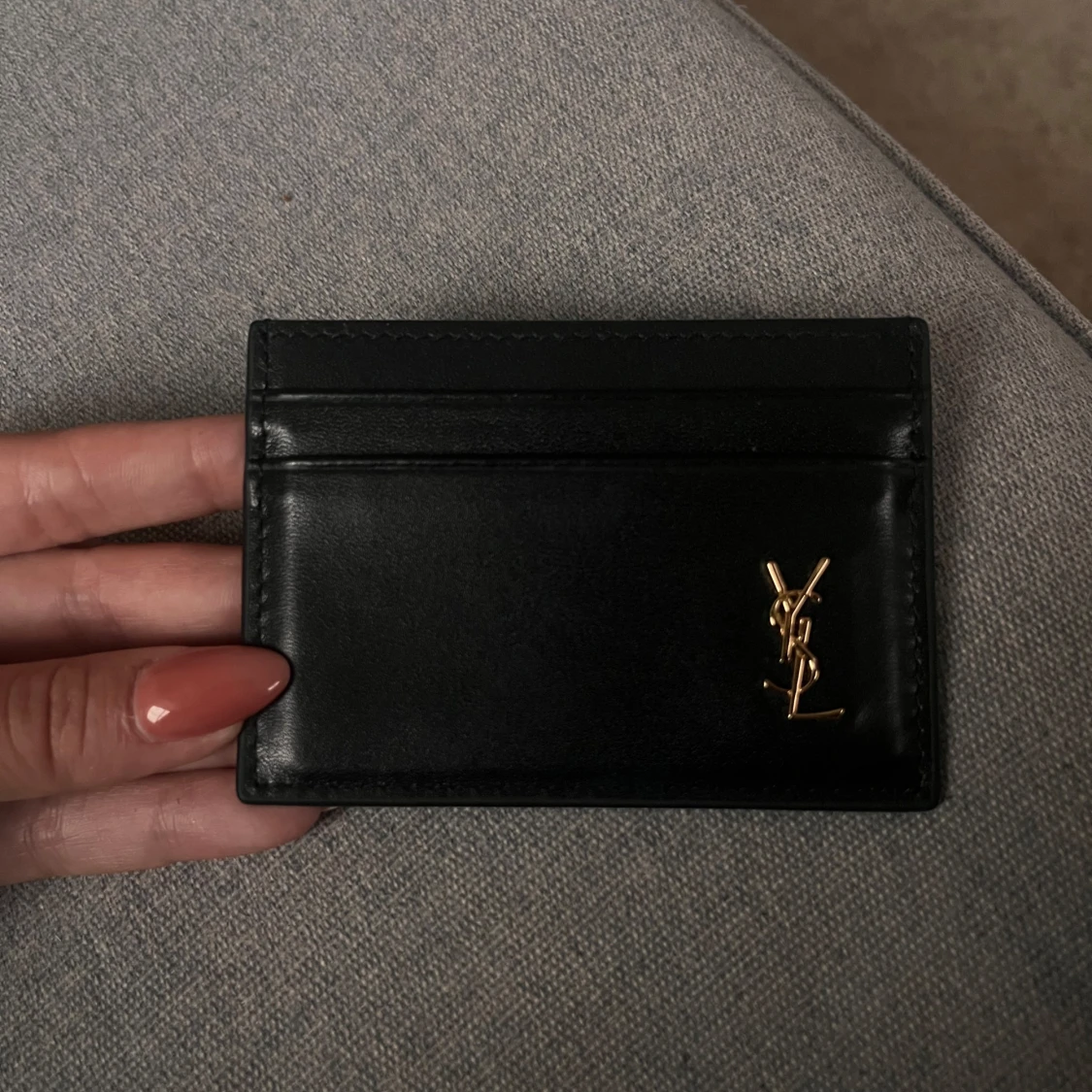 Svart kortfodral från Saint Laurent - 1