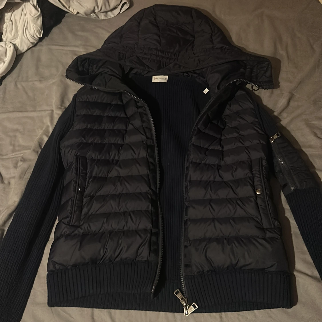 Mörkblå Moncler Cardigan