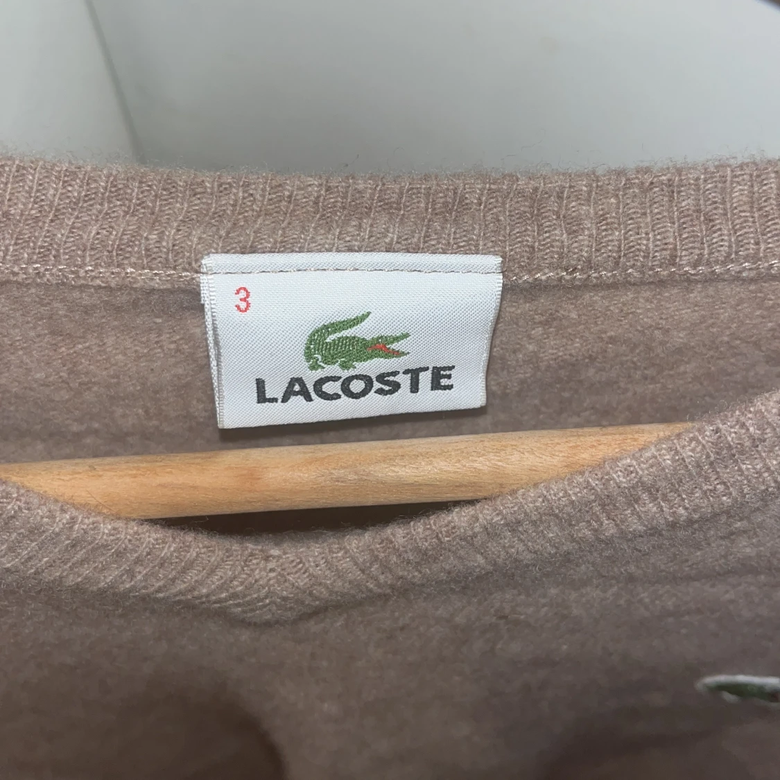 Beige tröja från Lacoste - 1