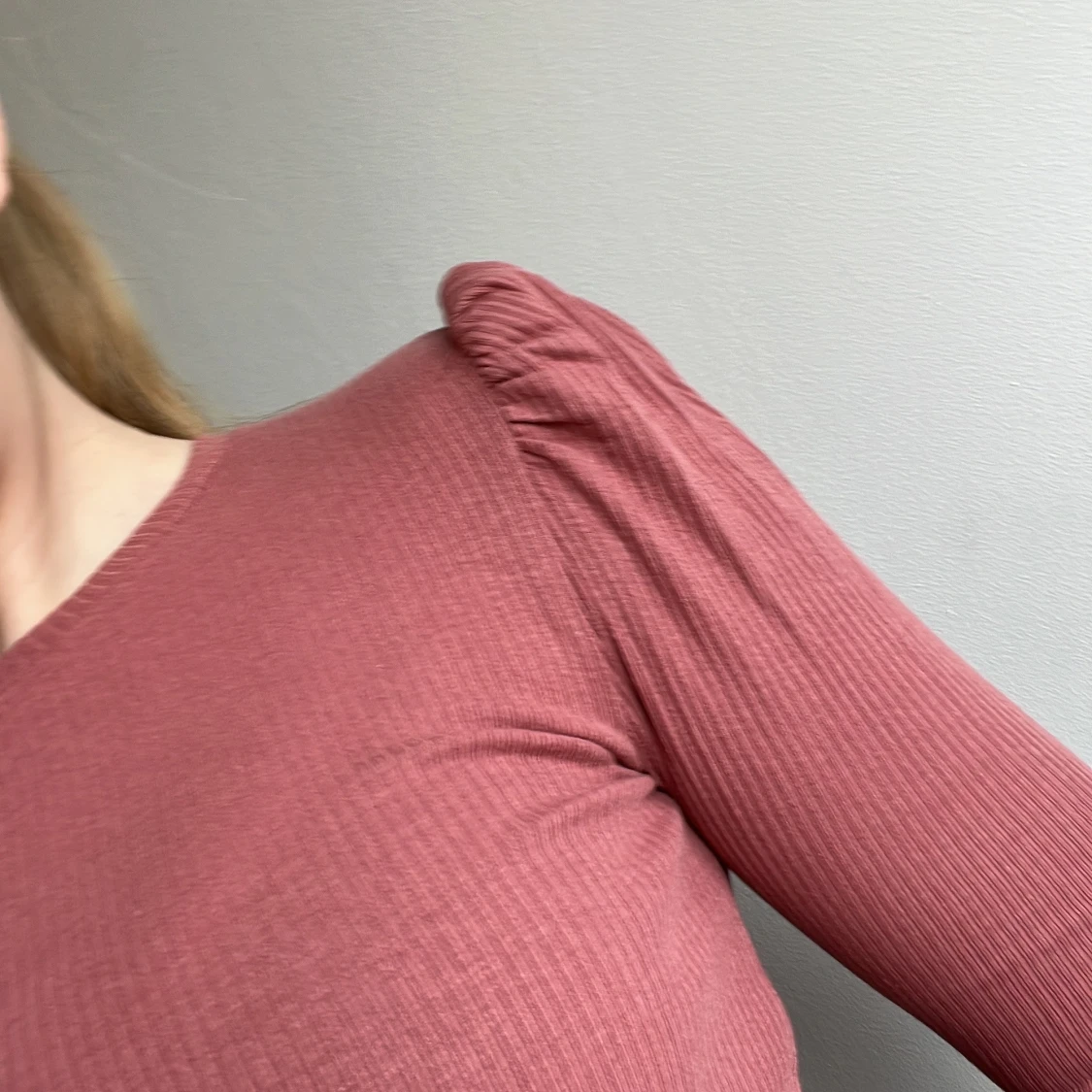 Rosa ribbad långärmad topp från Name It - 4