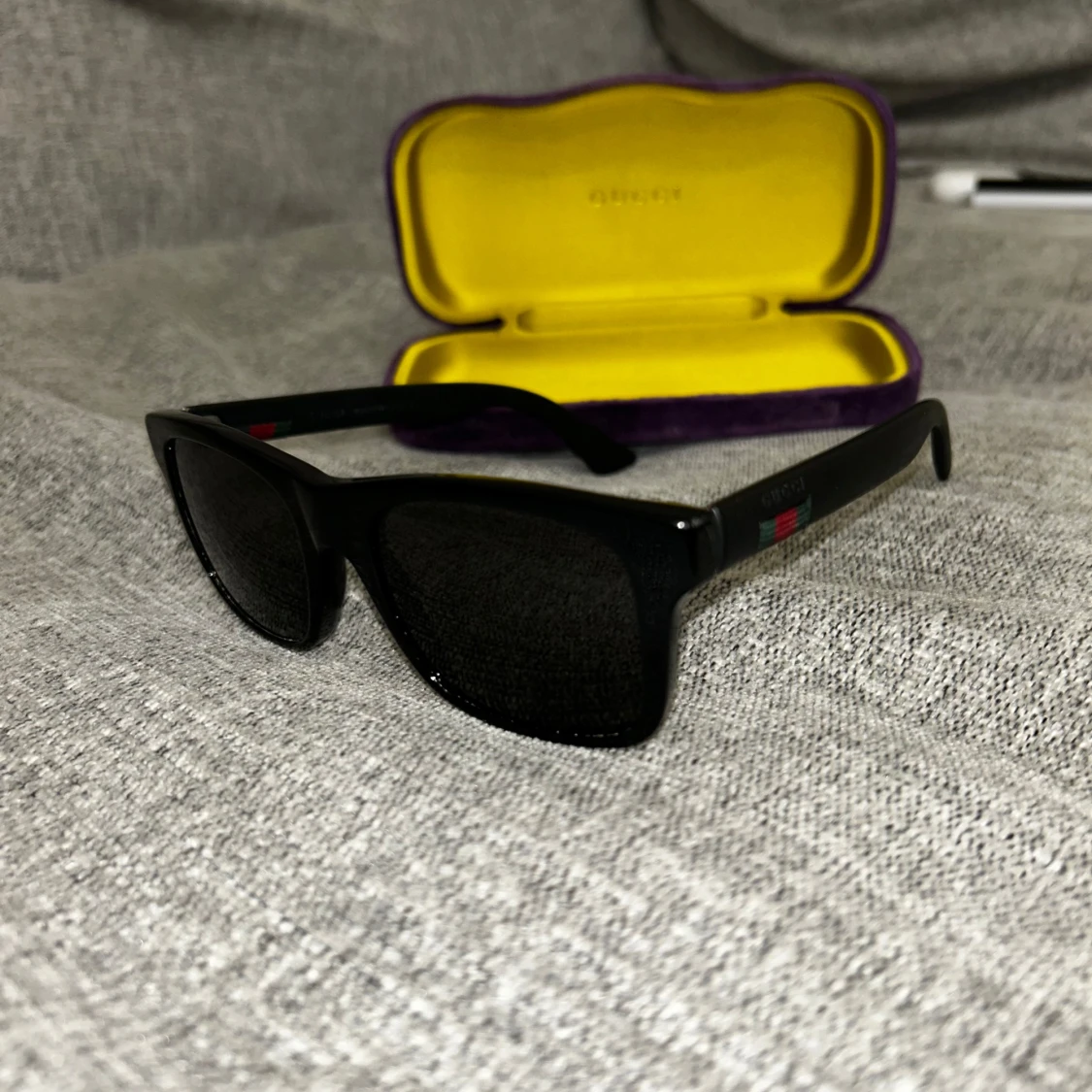 Svarta solglasögon från Gucci - 1