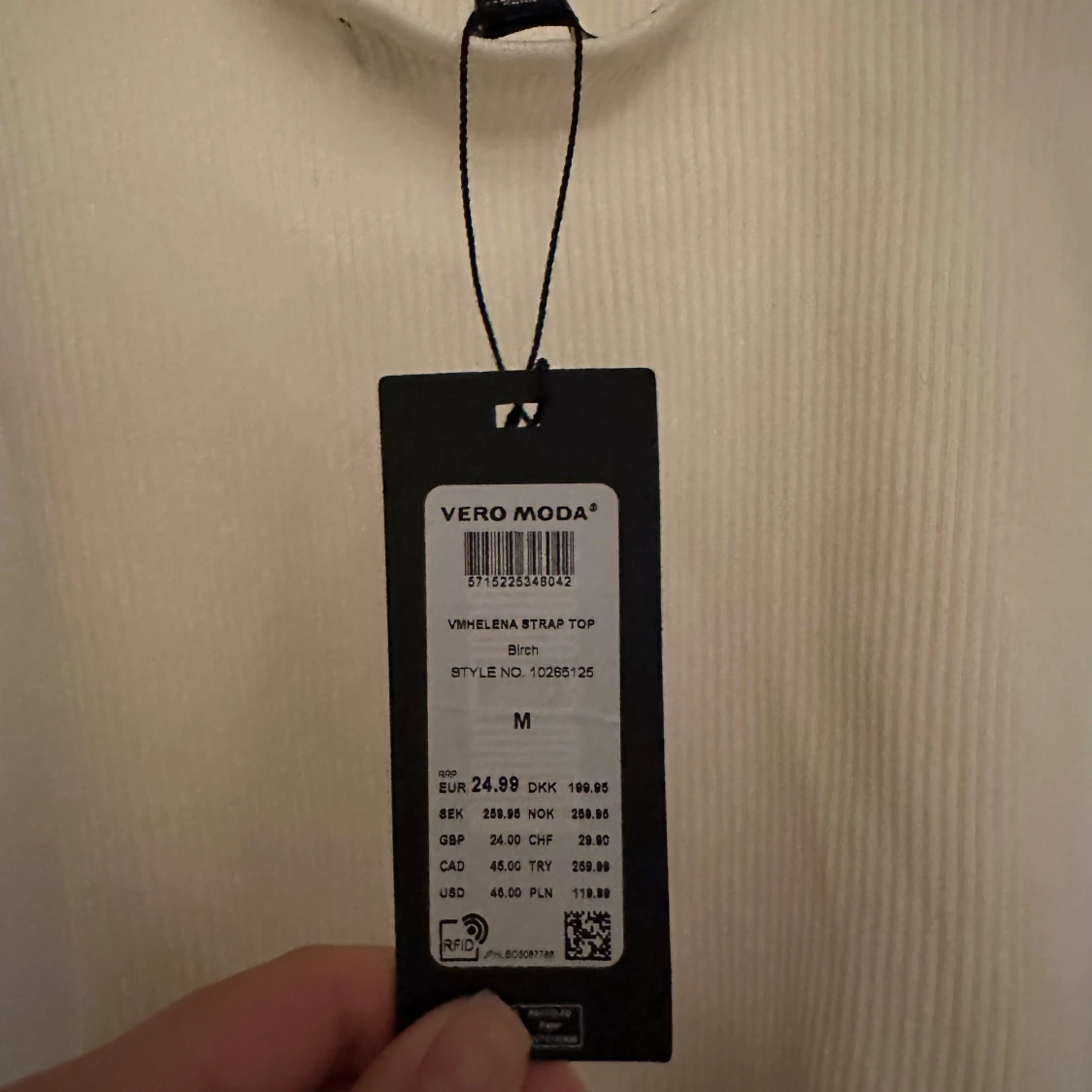 Vit ribbad linnetopp från Vero Moda - 2