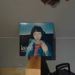 Kent Hagnesta Hill (ENGELSK DUBBNING) - Perfekt skick, bara använt en gång, men allting är omgjort på engelska. Det är alltså en officiell omgjord version *INTRESSEKOLL*