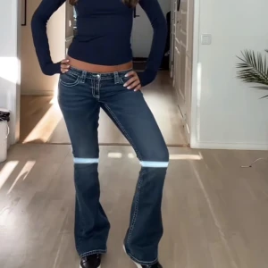 LÅGMIDJADE JEANS GINA - Lågmidjade jeans från Gina i stl 164❤️ jag är 162 passar xs/s