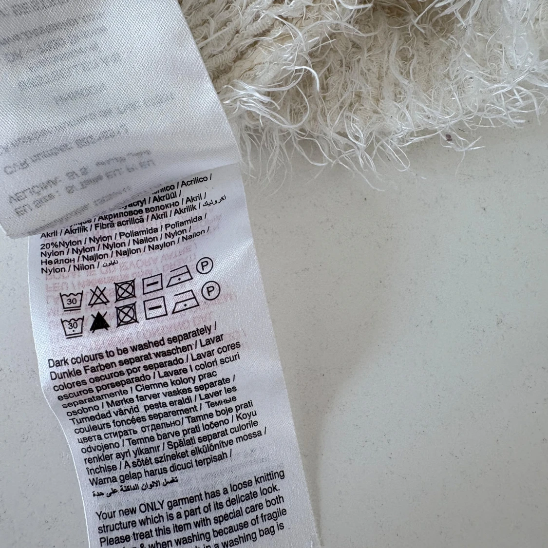 Vit fluffig tröja från ONLY - 4