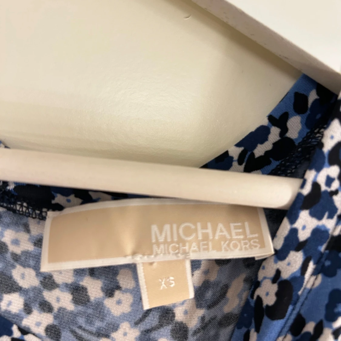 Blommig klänning från Michael Kors - 1