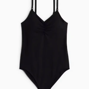 Hm body  - Nyskick och säljer även i färgerna beige och brun 💕💕💕 tryck på köp nu!! 