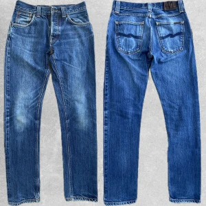 Nudie Jeans Slim-Fit  - Säljer nu dessa riktigt snygga Nudie Jeansen. Riktigt snygg fade. Bra skick inga defekter. Modell Steady Eddie (Slim/Regular). Storlek 31/34. Hör av dig om du undrar något eller vill ha fler bilder! Pris är diskuterbart vid snabb affär!