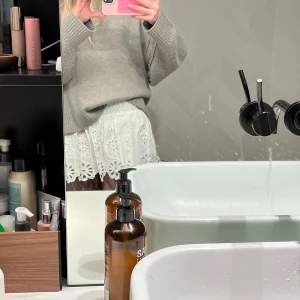 Kjol från Zara - Super söt kjol från Zara storlek 13-14 🩷 Skriv för fler bilder🩷🩷