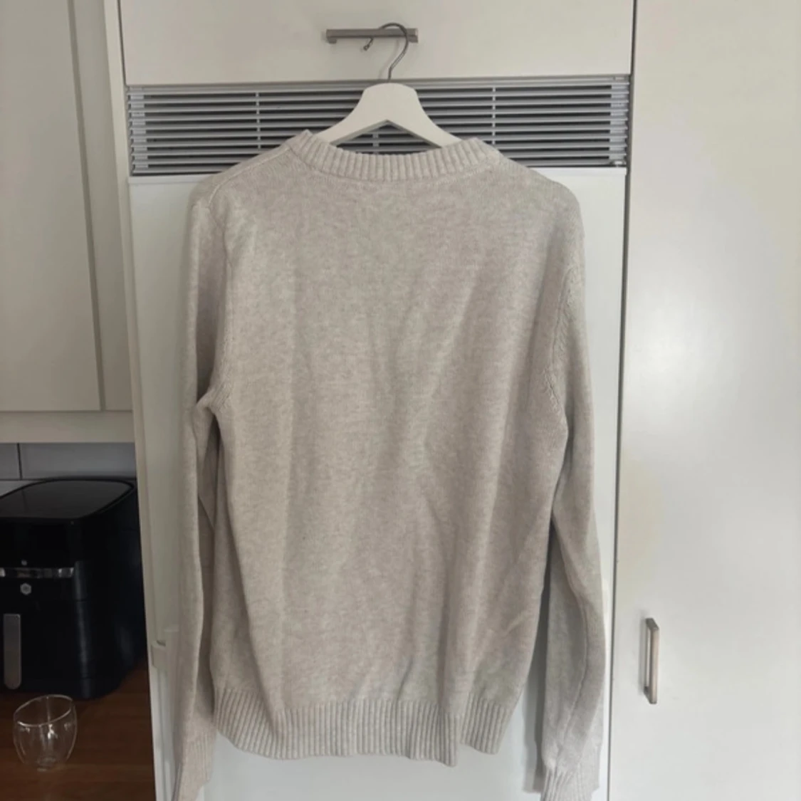 Beige stickad tröja från Dobber - 3