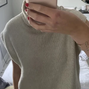 Stickat tröja -  fin stickad polo.