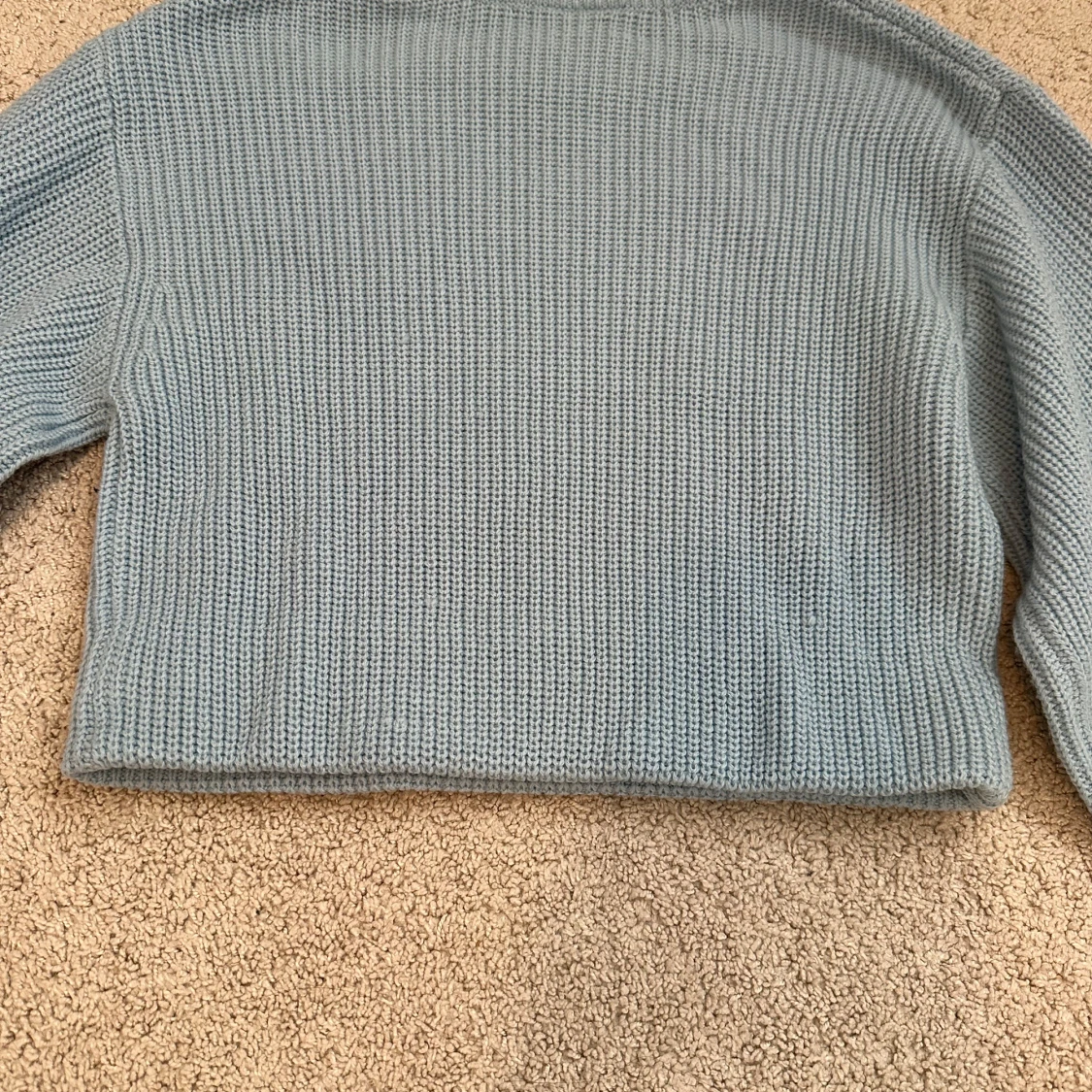 Ljusblå stickad croppad tröja från H&M Divided - 2