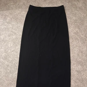 Black skirt  - Great condition, really comfortable. used a few times