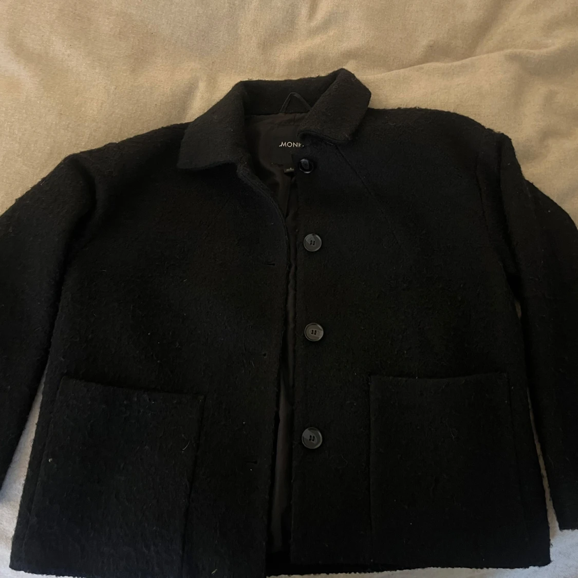 Svart ulljacka från Monki - 2