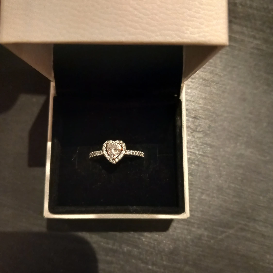 Silverring med hjärta från Pandora - 1