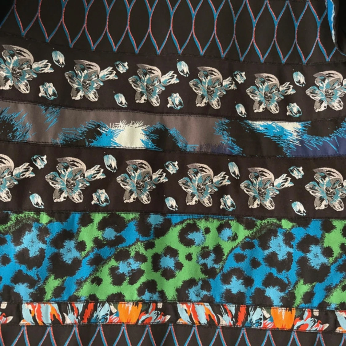 Färgstark mönstrad top från Kenzo - 1