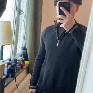 Sand copenhagen - 100% ull har krimt av tvätten den är storlek Xs nu