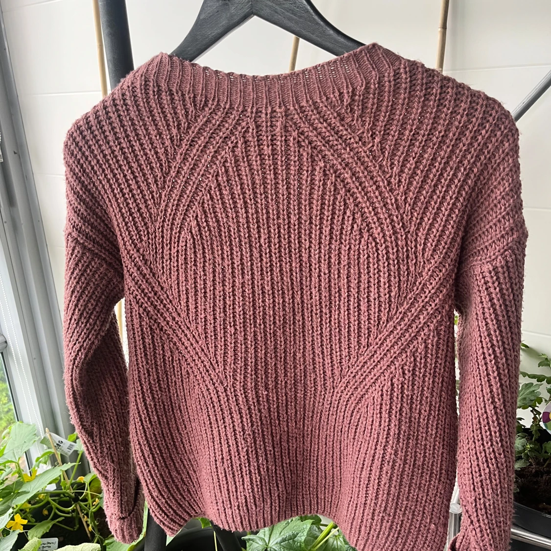 Stickad rosa tröja från Hailys XS