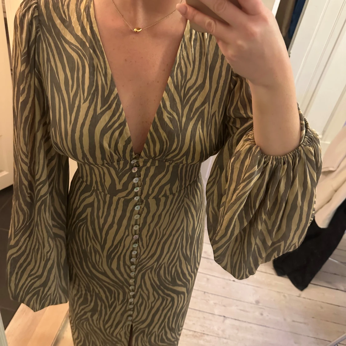 Adoore zebra klänning