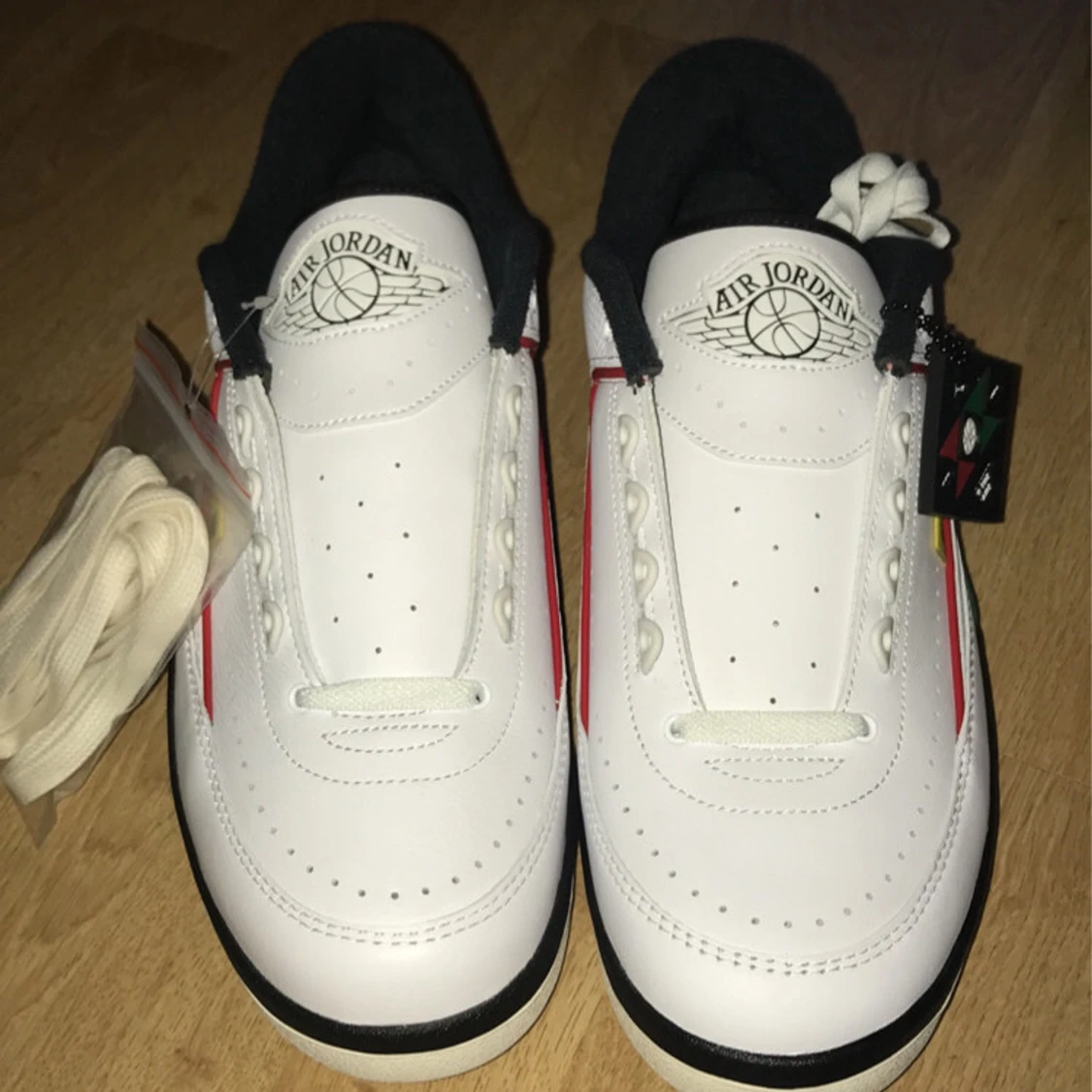 Nike Air Jordan 2 Low White/Black/Red/Green Q54