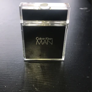 Calvin Klein Man Edt 100 ml  - Bra perfym box ingår ej 