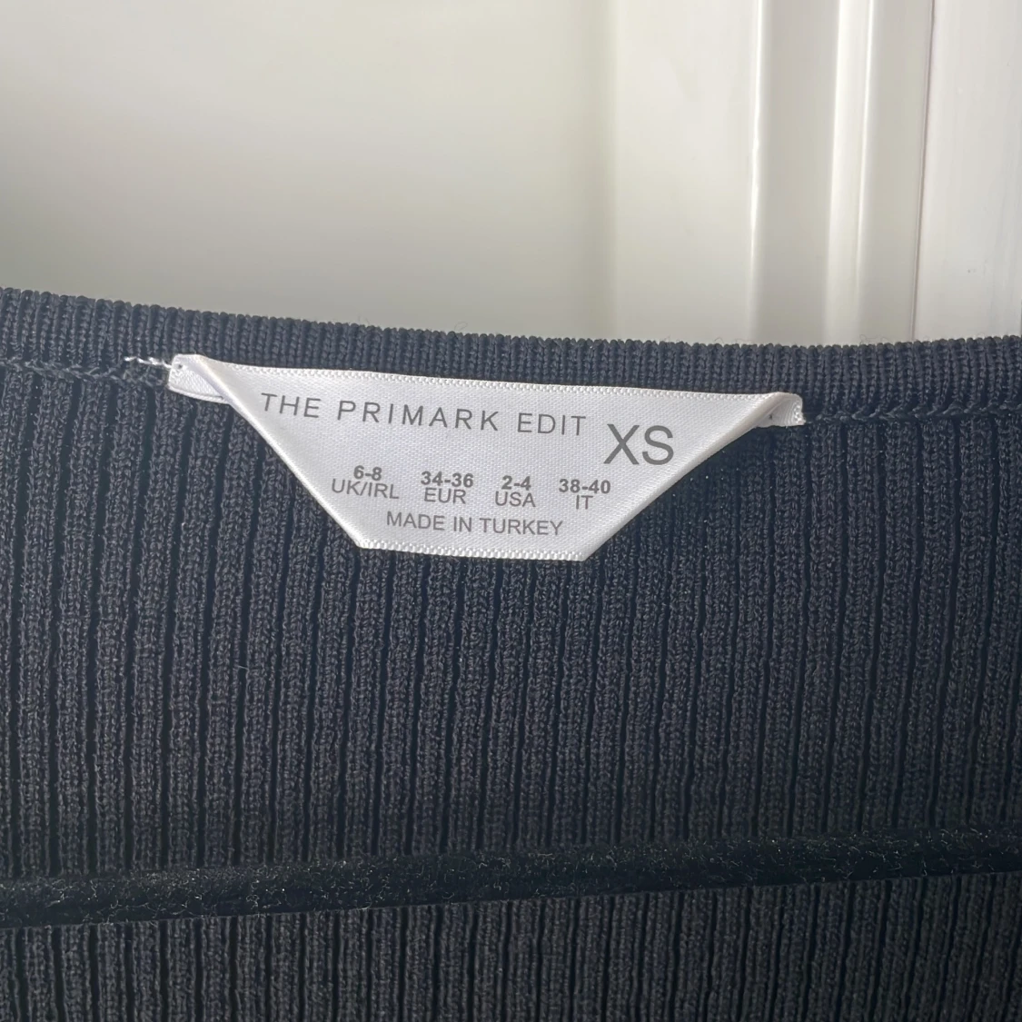 Svart ribbad topp från Primark Edit - 2