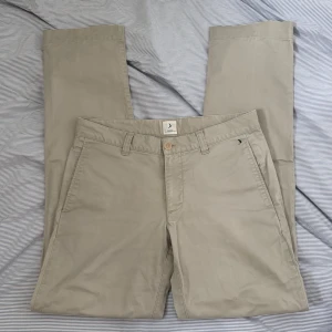 Chinos - Chinos / kostymbyxor från boomerang💕