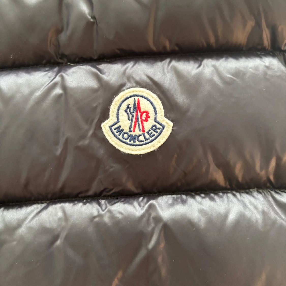 Svart dunväst från Moncler - 2