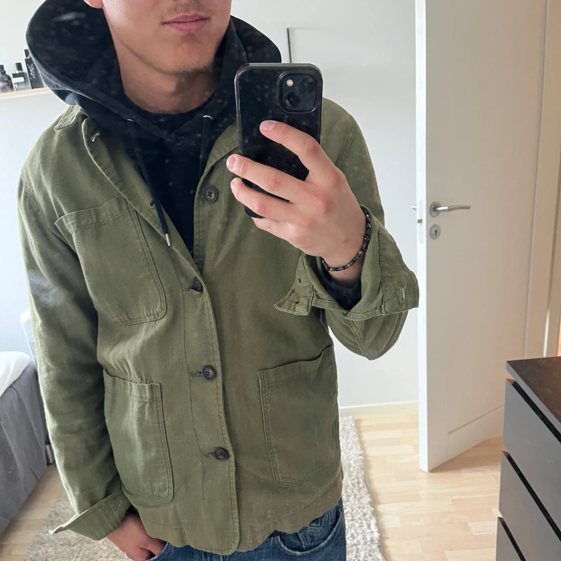 Olivgrön overshirt i storlek S - 1