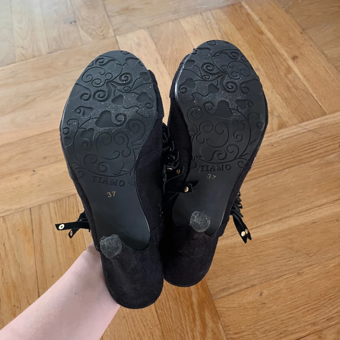 Klackar med fransar - 4