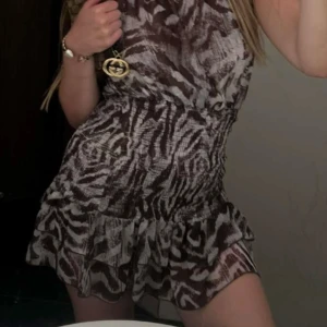 Zara zebra klänning - Zara zebra klänning