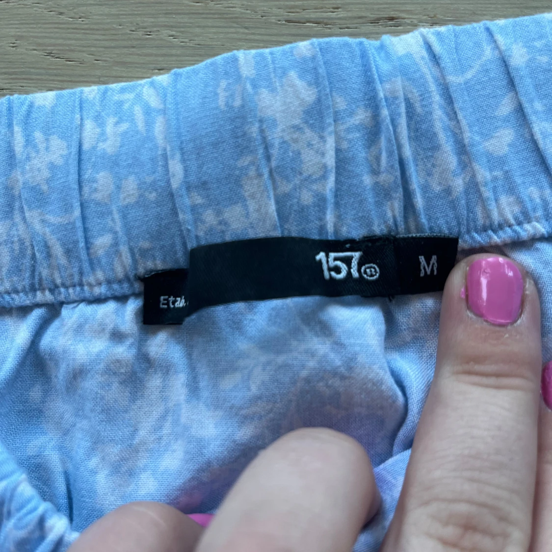 Blommig ljusblå långkjol  - 1