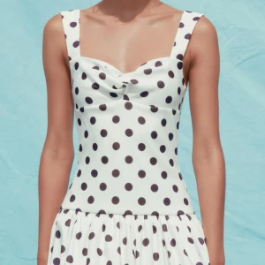 prickig klänning  - ny från zara med prislapp💕💕💕💕💕💕