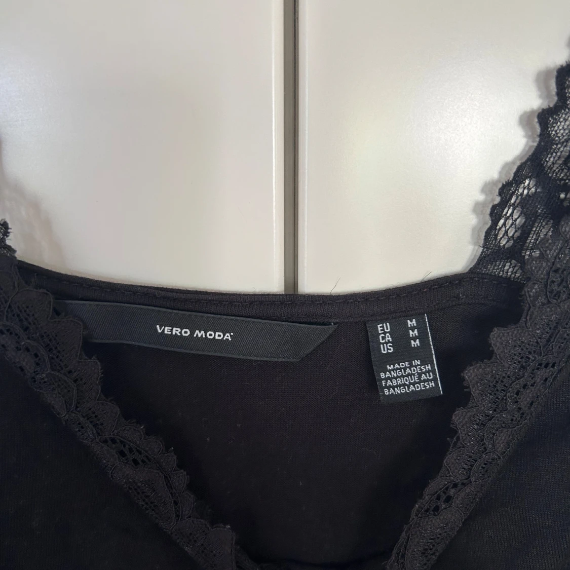 Spets linne, Vera Moda - 2