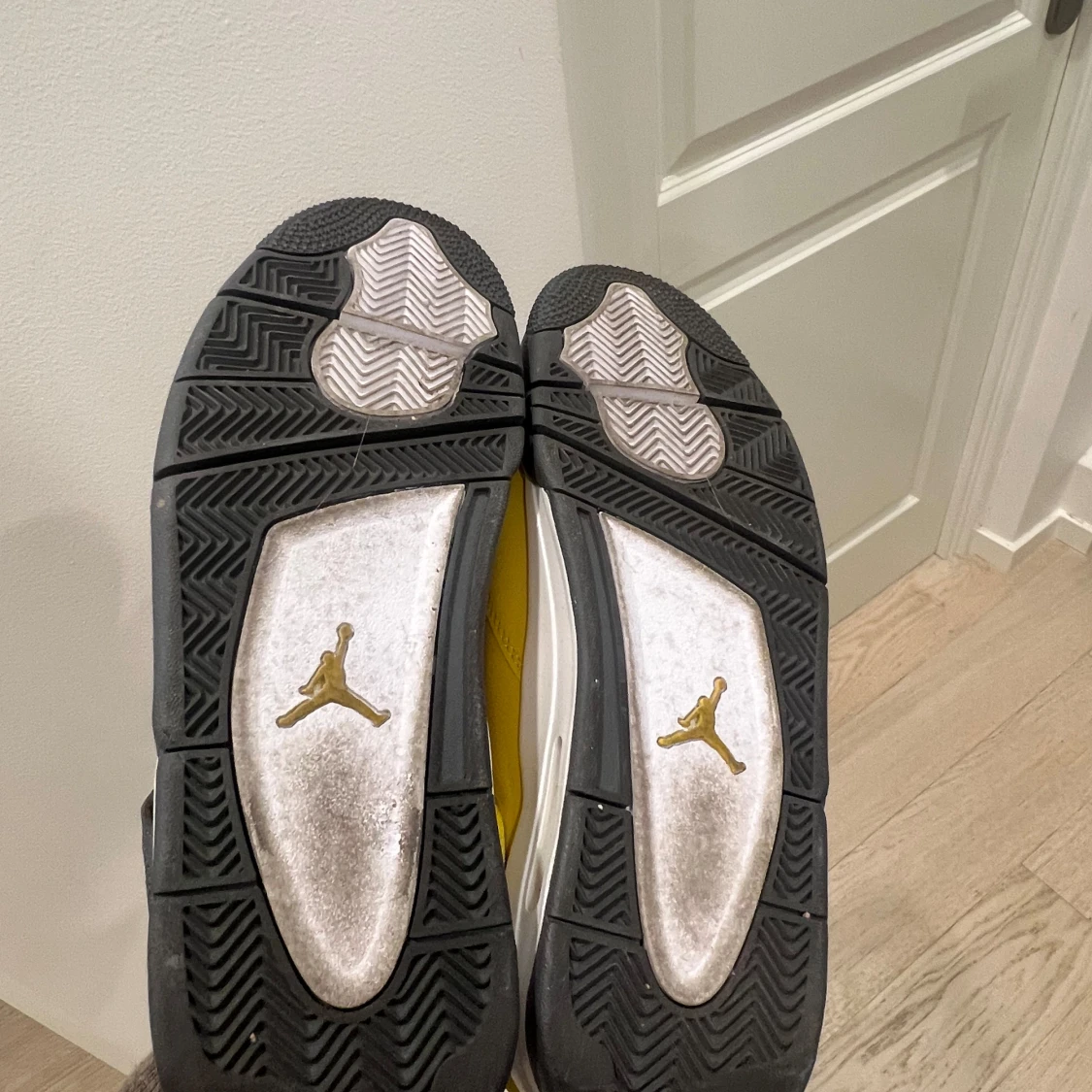 Nike Air Jordan 4 Retro gul/svart - 2