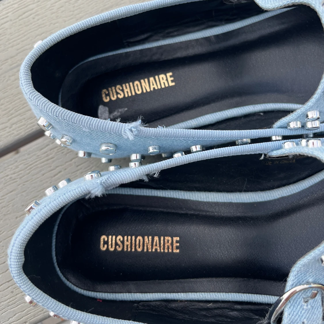 Ljusblå ballerinas med nitar från Cushionaire - 3