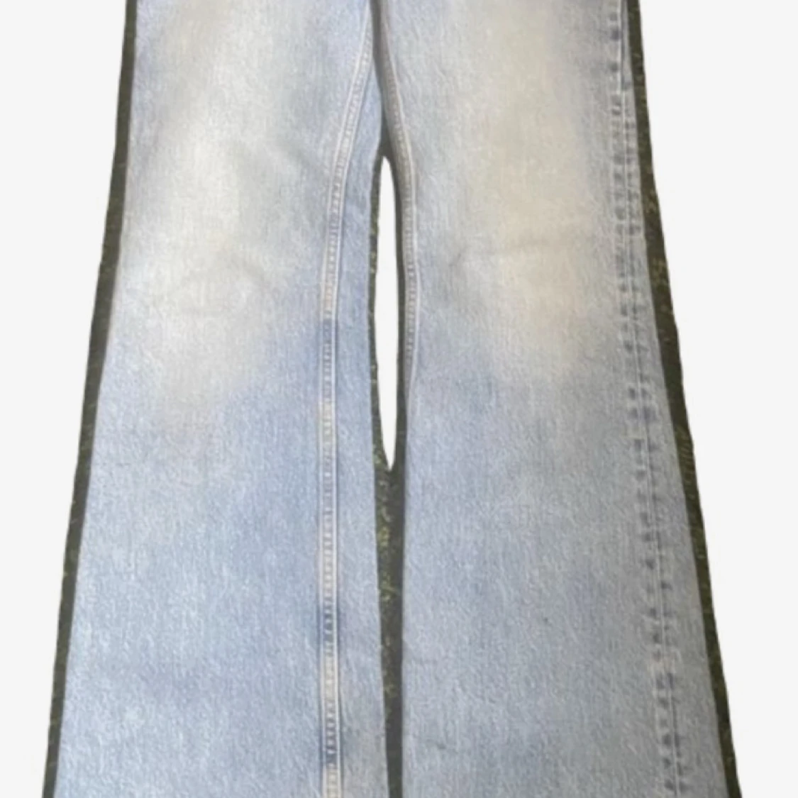Ljusblåa flare/bootcut jeans